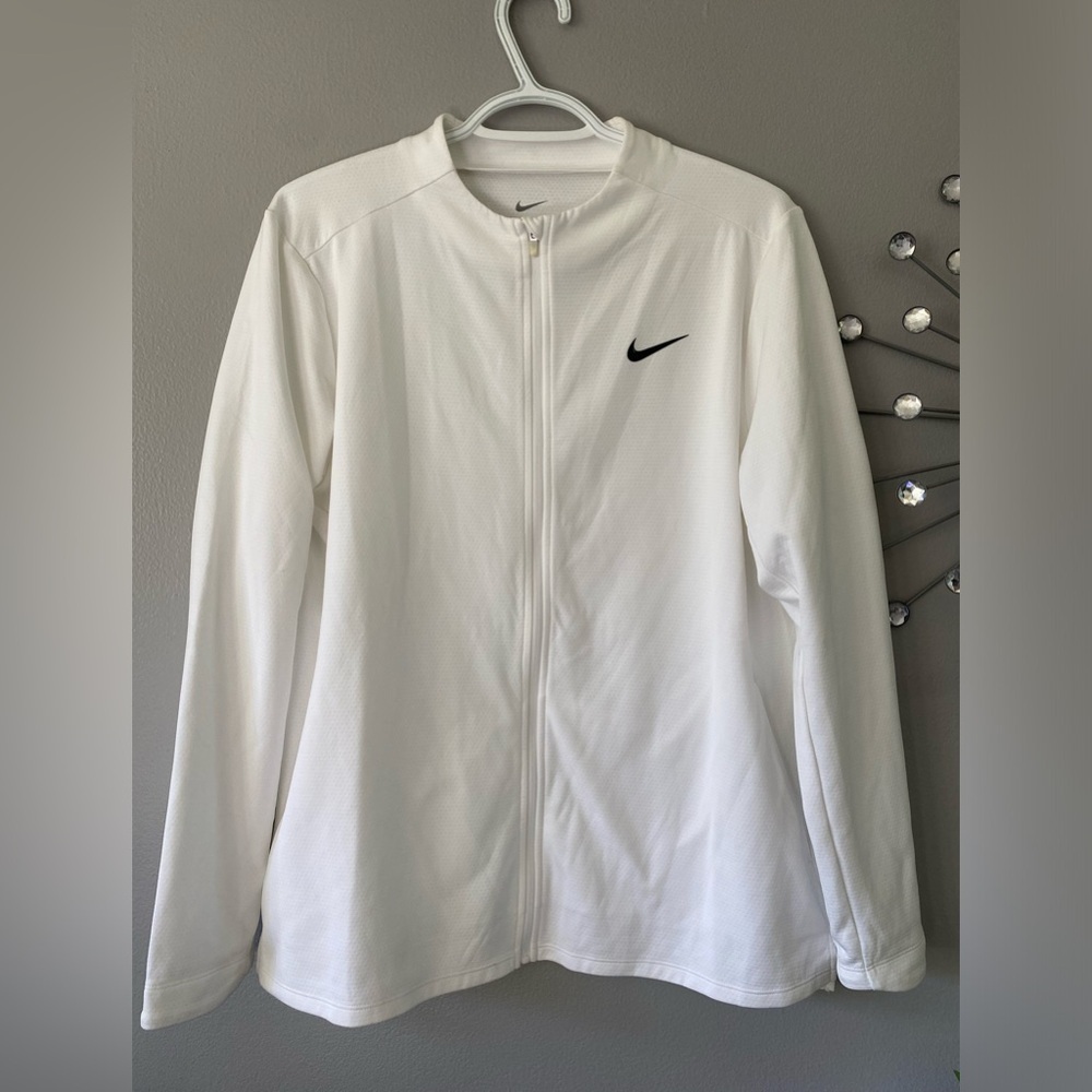 Nike | dri fit ultra light jacket SPF 40 +. Large